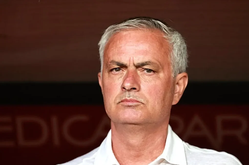 Fenerbahçe’de Jose Mourinho İçin Kritik Karar Alındı: Beklenen Açıklama Geldi